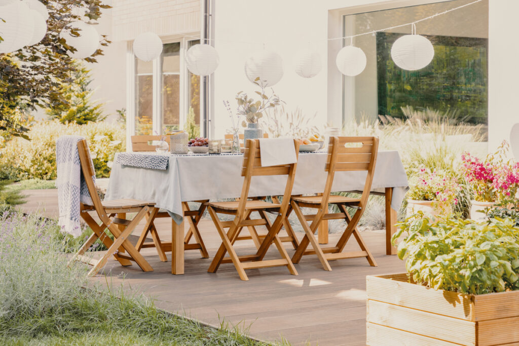 Las razones más importantes para poner un comedor en el jardín.